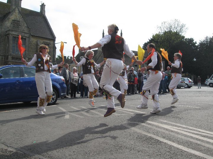 Dancing at Stow-on-the-Wold, Sunday 1st May 2011